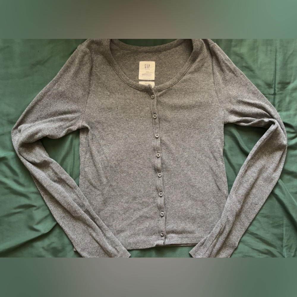 GAP Ribbed Gray Cardigan